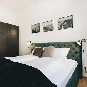  Apartment Tip! Zentraler Geht's Nicht! Premium In Der Altstadt Germany